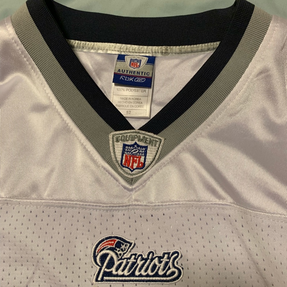 Randy Moss NFL Jersey New England Patriots Jersey size 52 football jersey